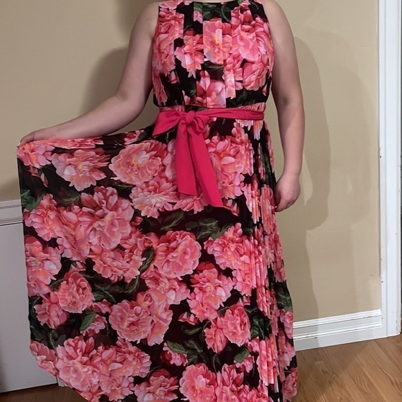 Eliza J Floral Print Pleated Chiffon Maxi Dress - Picture 6 of 8